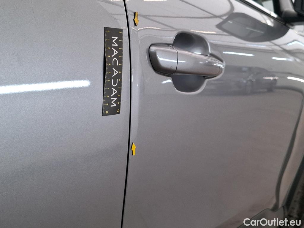  Citroen  C4  Berline Shine 1.2 PureTech 130CV BVA8 E6d #6