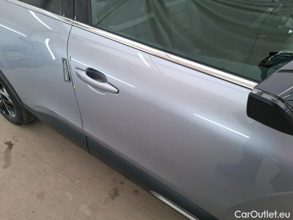  Citroen  C4  Berline Shine 1.2 PureTech 130CV BVA8 E6d #1