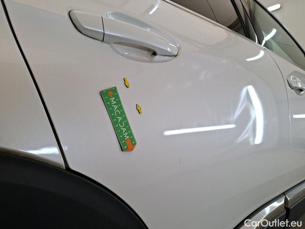  Peugeot  3008 PEUGEOT  / 2020 / 5P / SUV 1.6 HYBRID 225 E-EAT8 GT #16