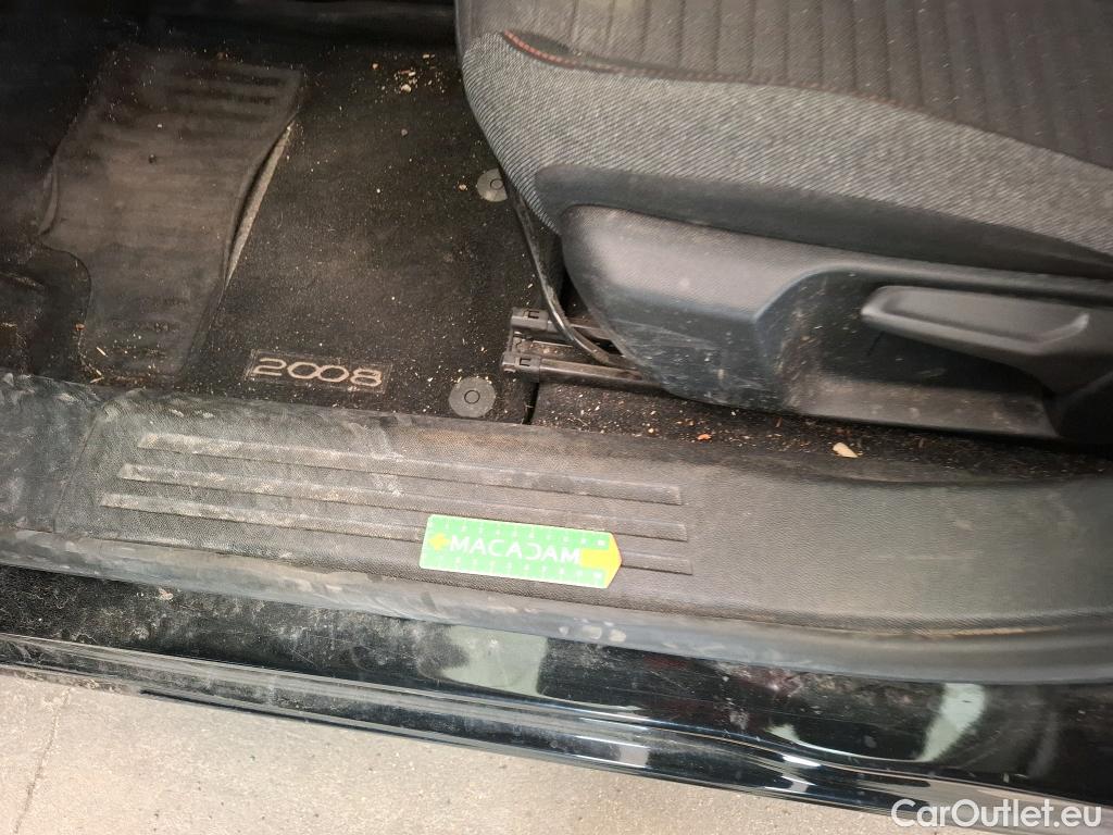  Peugeot  2008  Active Business 1.2 PureTech 100CV BVM6 E6d #11