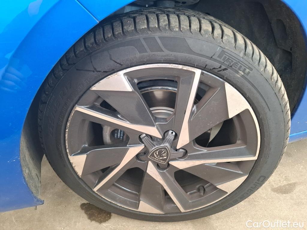  Peugeot  308  Allure Pack 1.2 PureTech 130CV BVA8 E6d #18