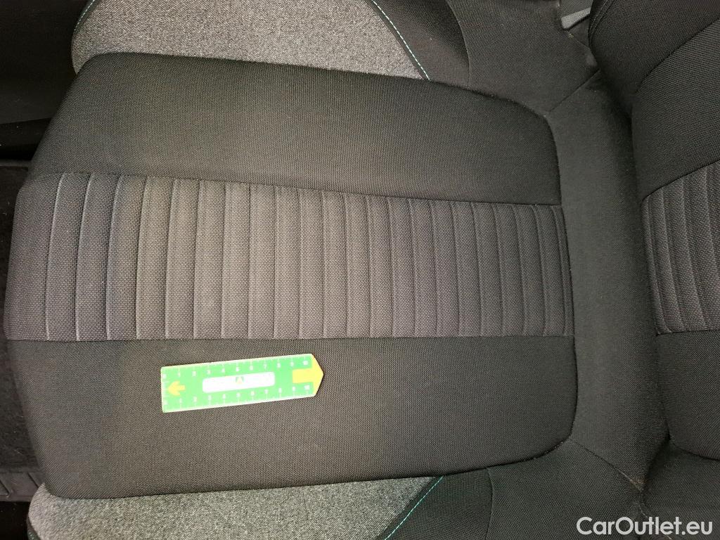  Peugeot  5008  Active Pack 1.2 PureTech 130CV BVA8 7 Sieges E6d #44
