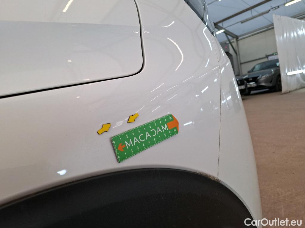  Peugeot  3008 PEUGEOT  / 2020 / 5P / SUV 1.6 HYBRID 225 E-EAT8 GT #15