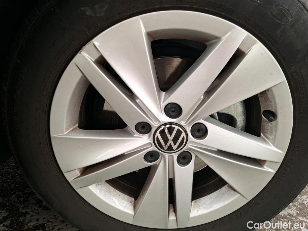  Volkswagen  Golf  VOLKSWAGEN / 2020 / 5P / Berline 2.0 TDI SCR 115 DSG7 LIFE SOCI BUSINESS #9