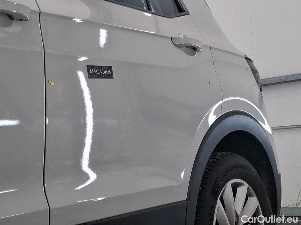  Volkswagen  T-CROSS VOLKSWAGEN  / 2018 / 5P / SUV 1.0 TSI 110ch Life Plus #27