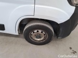 Peugeot  Boxer PEUGEOT  / 2023 / 4P / FURGONE 2.2 BLUEHDI 120 SeS 330 L2H2 #98