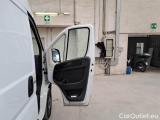  Peugeot  Boxer PEUGEOT  / 2023 / 4P / FURGONE 2.2 BLUEHDI 120 SeS 330 L2H2 #119
