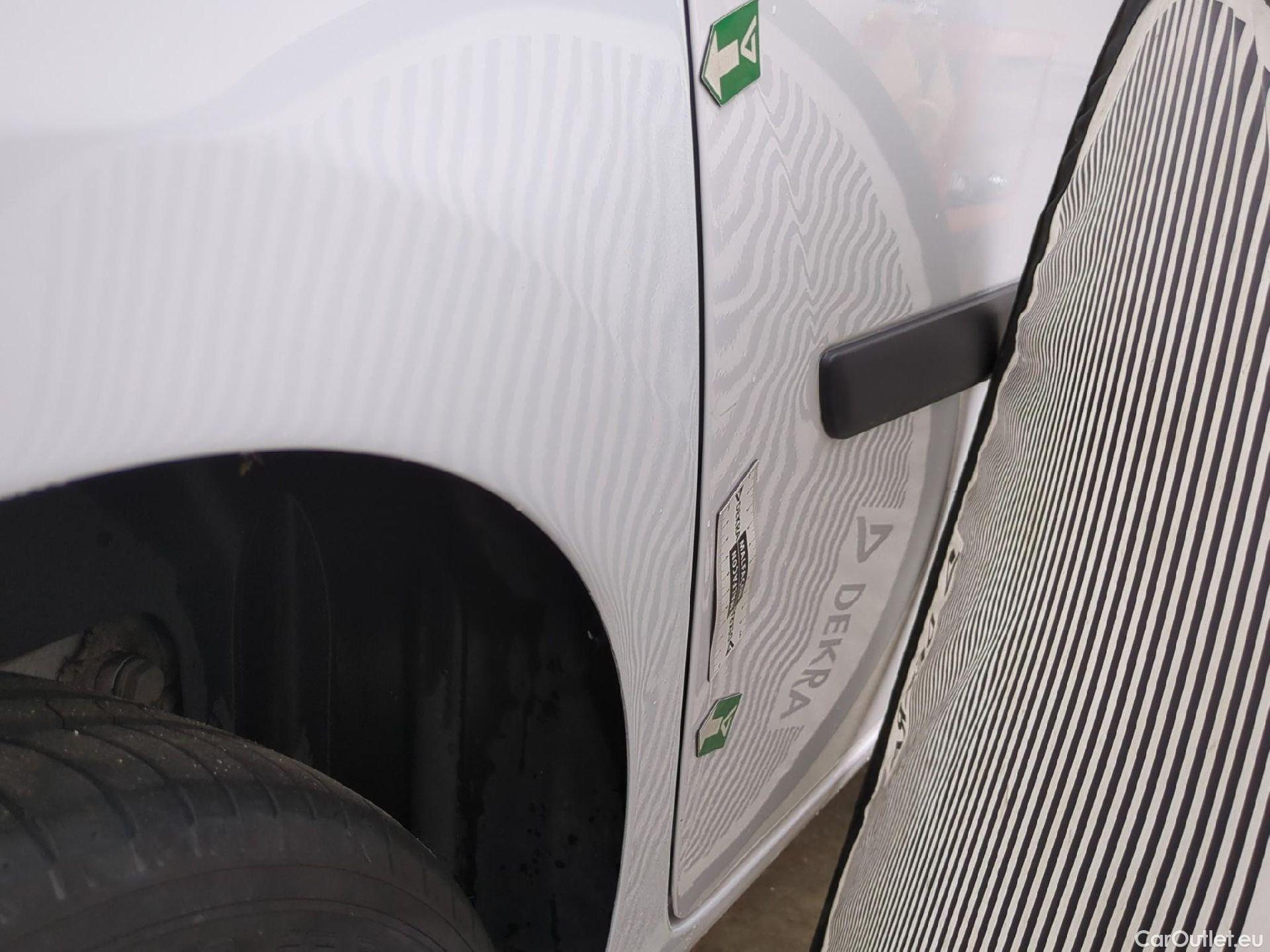  Renault  Kangoo RENAULT  Express / 2013 / 3P / Fourgonnette Electric Gd Confort Achat Integral - 19 #8