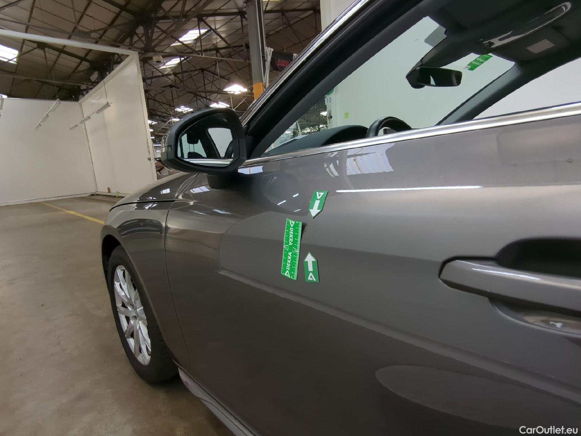  Audi  A4 AUDI  Avant / 2019 / 5P / Break 35 TFSI 150 Business line #21