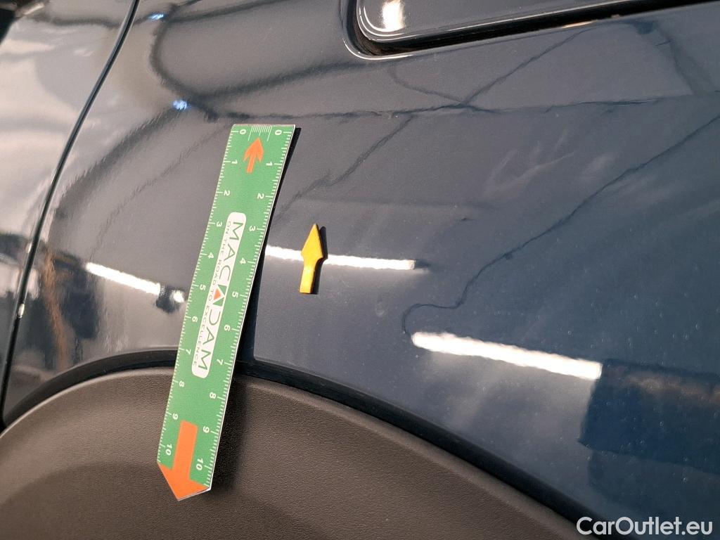  Peugeot  3008 PEUGEOT  / 2020 / 5P / SUV 1.6 HYBRID 225 E-EAT8 Allure Pack #11