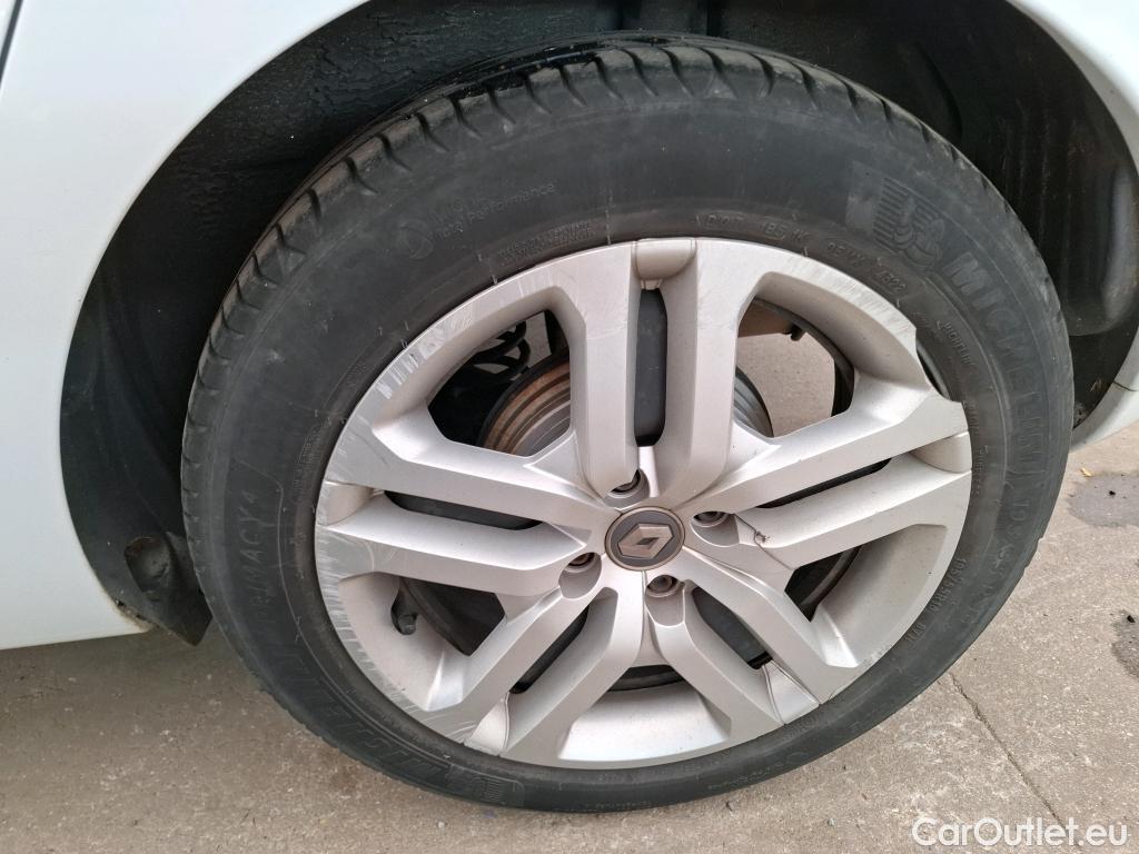 Renault  Clio  IV Business 0.9 TCe 90CV BVM5 E6 #18