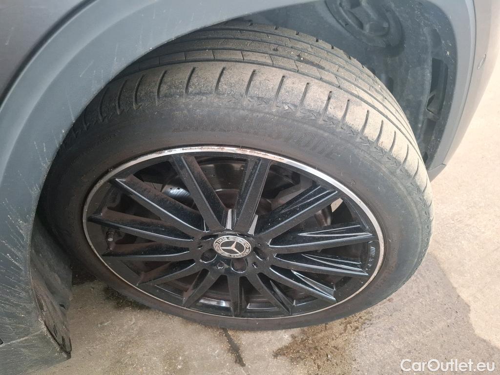  Mercedes  GLA MERCEDES-BENZ  / 2020 / 5P / SUV  220D AMG LINE 4MATIC DCT #13