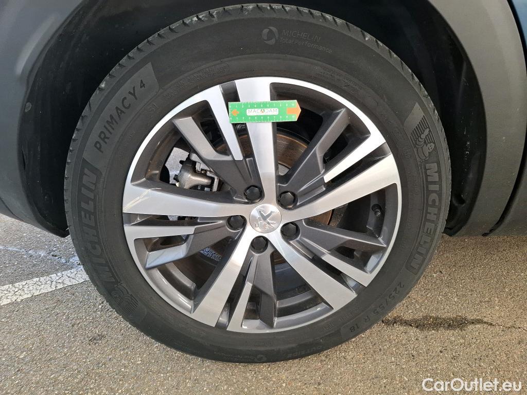  Peugeot  3008 PEUGEOT  / 2020 / 5P / SUV 1.6 HYBRID 225 E-EAT8 Allure Pack #30