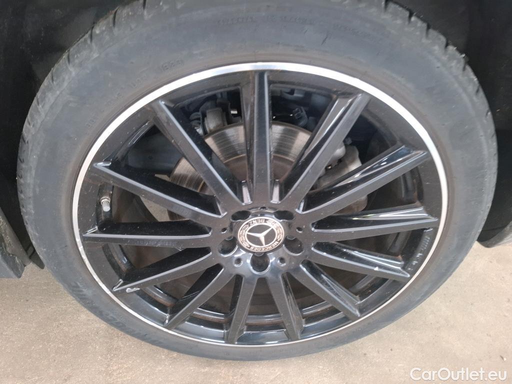  Mercedes  GLA MERCEDES-BENZ  / 2020 / 5P / SUV  220D AMG LINE 4MATIC DCT #30