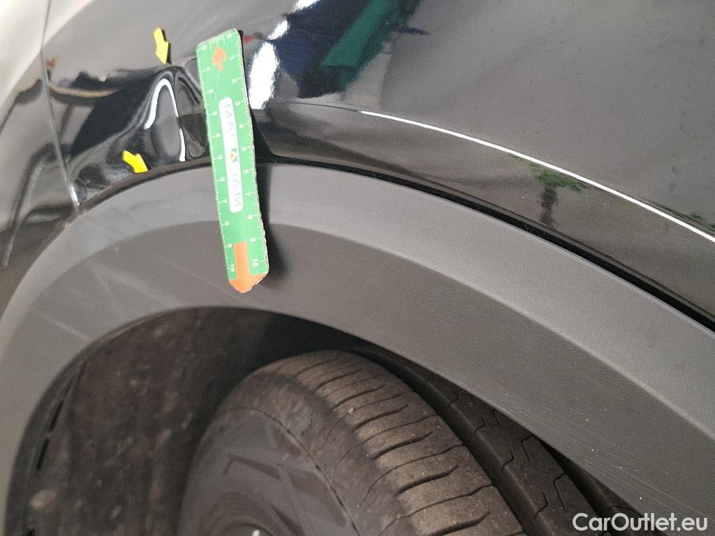  Citroen  C4  X Feel Pack 1.2 PureTech 130CV BVA8 6E #8