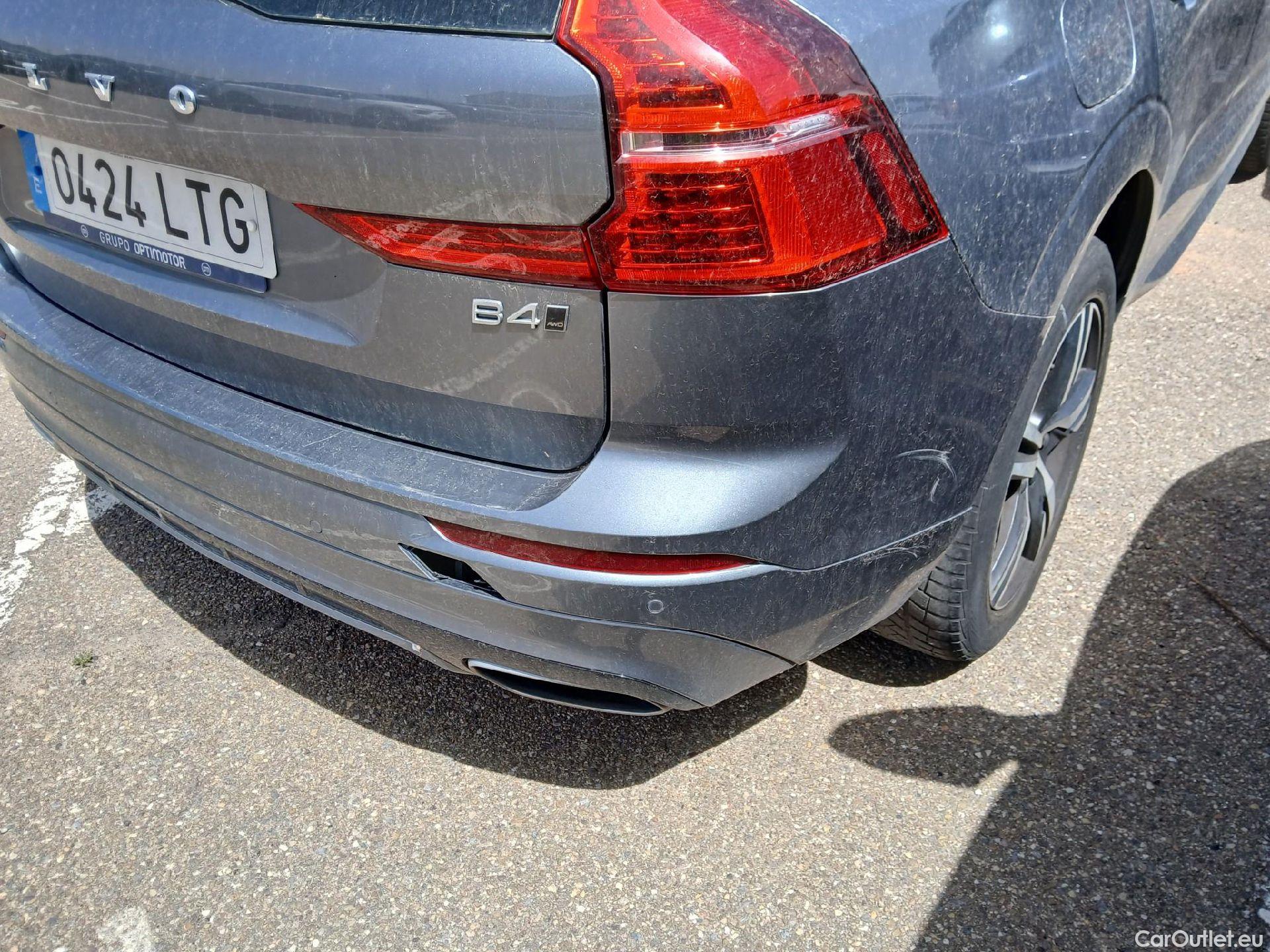  Volvo  XC60 VOLVO  / 2017 / 5P / todoterreno 2.0 B4 D AWD R-Design Auto #16