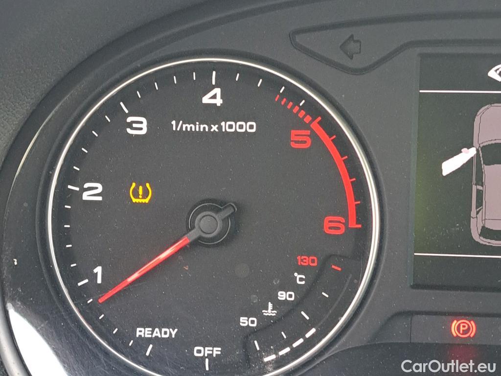  Audi  Q2 AUDI  / 2016 / 5P / todoterreno Design 30 TDI 85kW (116CV) #73