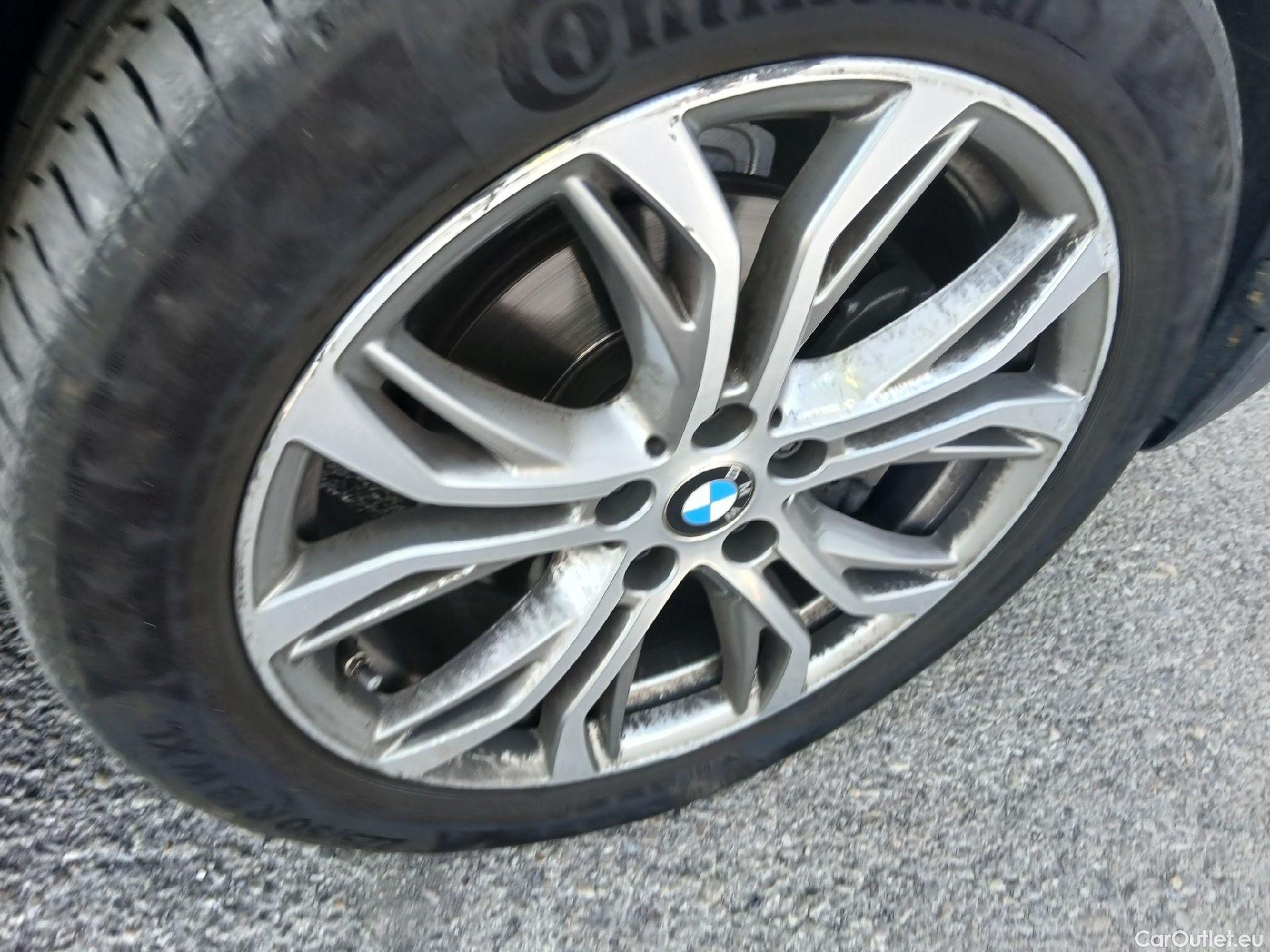  Bmw  X1 BMW  sDrive18iA #32