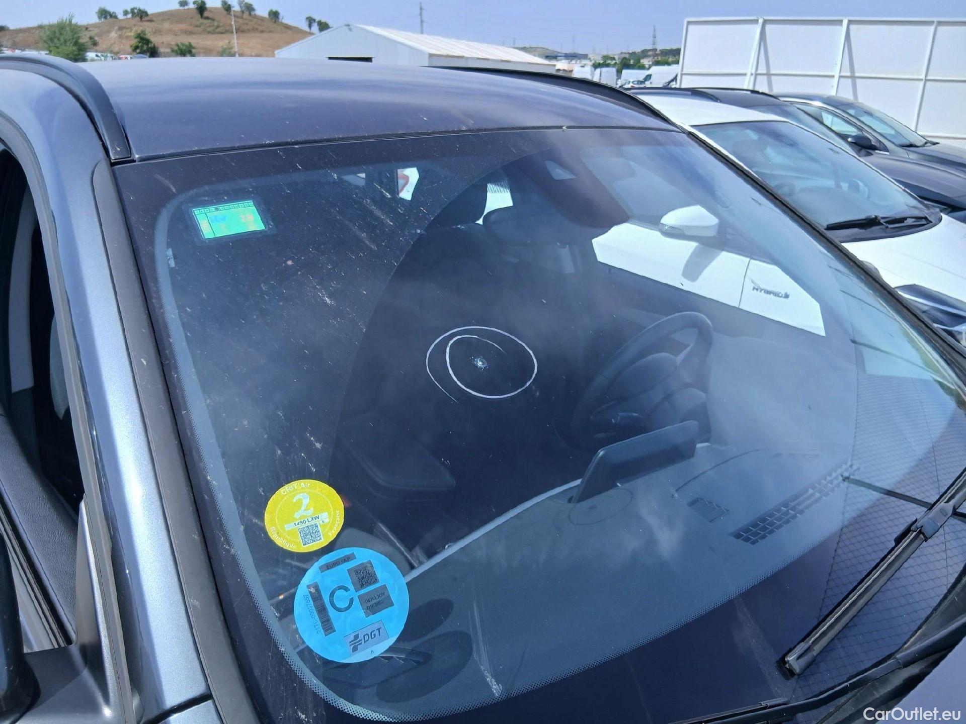  Bmw  X1 BMW  / 2019 / 5P / todoterreno sDrive16d #3