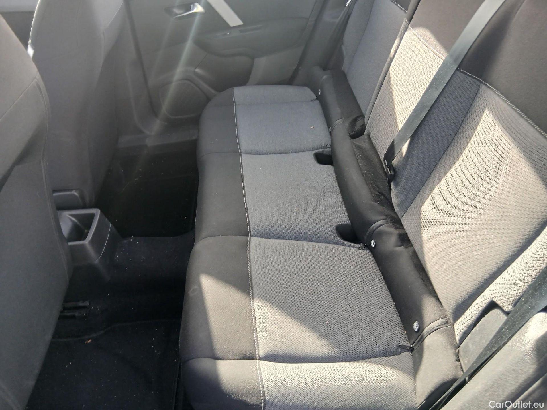  Citroen  C4 CITROEN  / 2020 / 5P / berlina con portón BlueHdi 110 S&S Live Pack #13