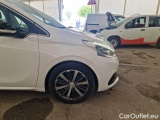  Peugeot  208 PEUGEOT  / 2015 / 5P / BERLINA ALLURE BLUEHDI 75CV #32