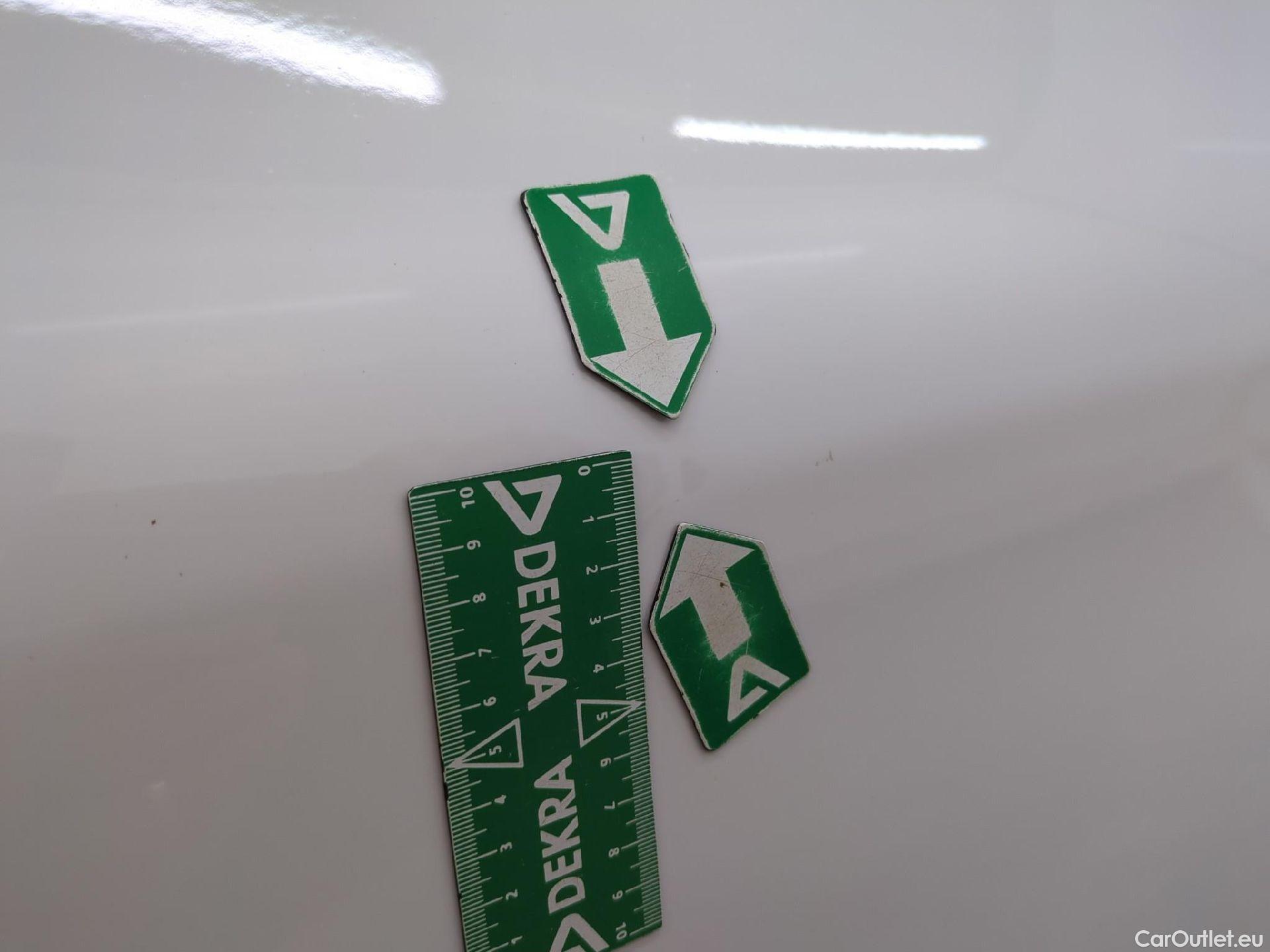  Peugeot  208  Affaire Premium Pack 1.2 80CV BVM5 E6dT #17
