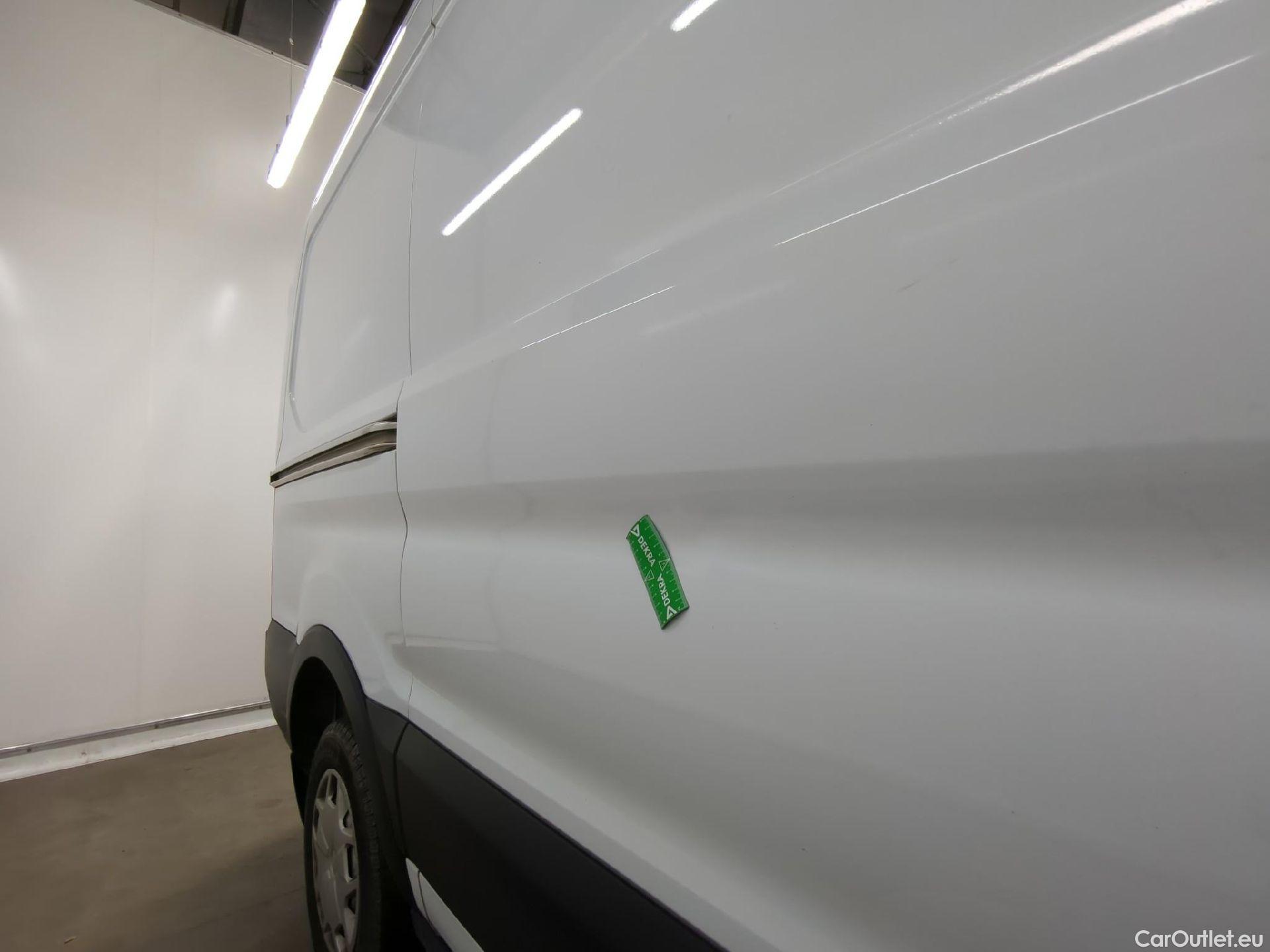  Ford  Transit  Fourgon 310 L2 Trend #15