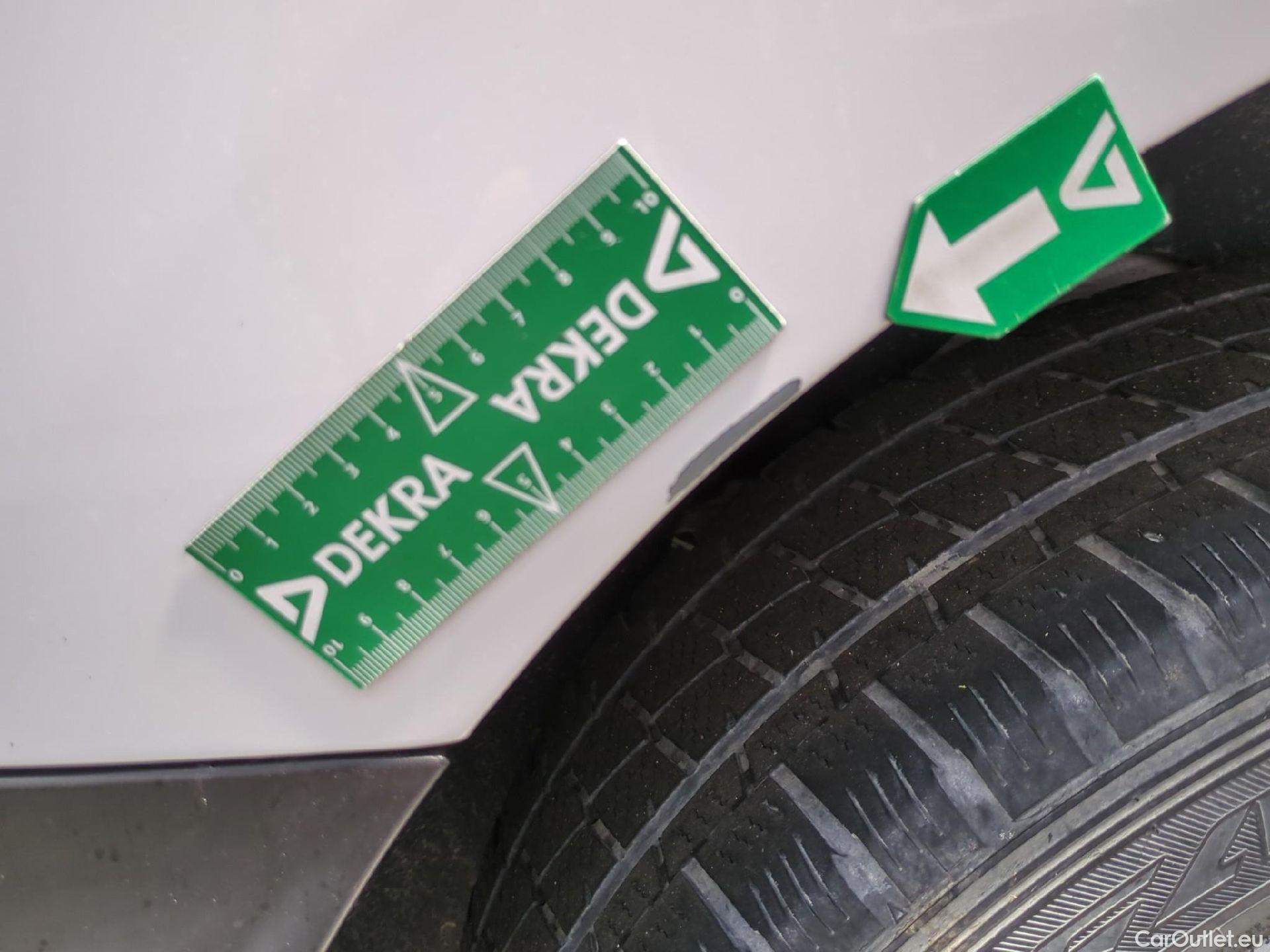  Peugeot  Expert  Fourgon Grip L2 2.0 HDi 120CV BVM6 E6dT #25