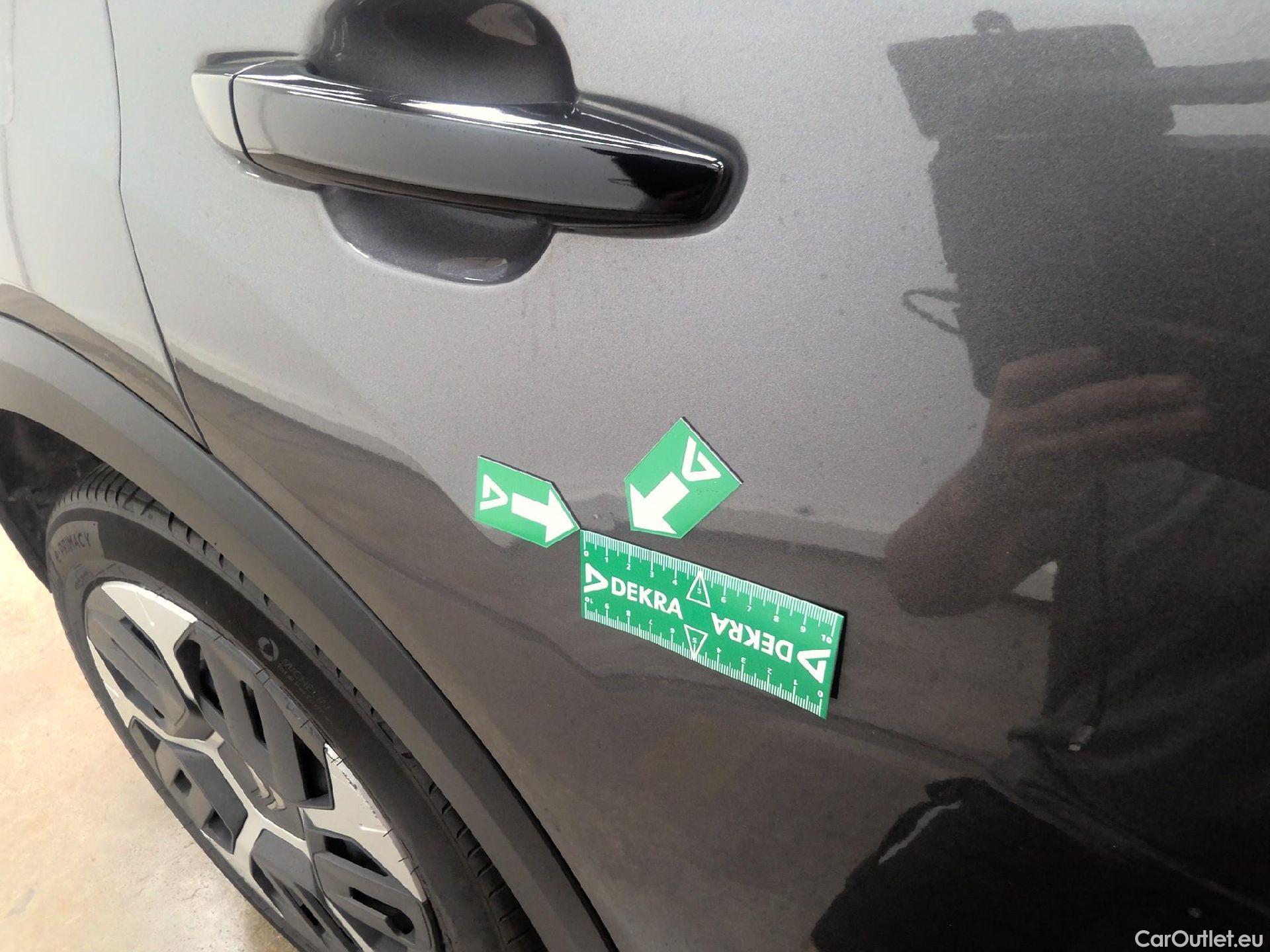  Citroen  C4  Berline Feel 1.2 PureTech 130CV BVA8 6E #21