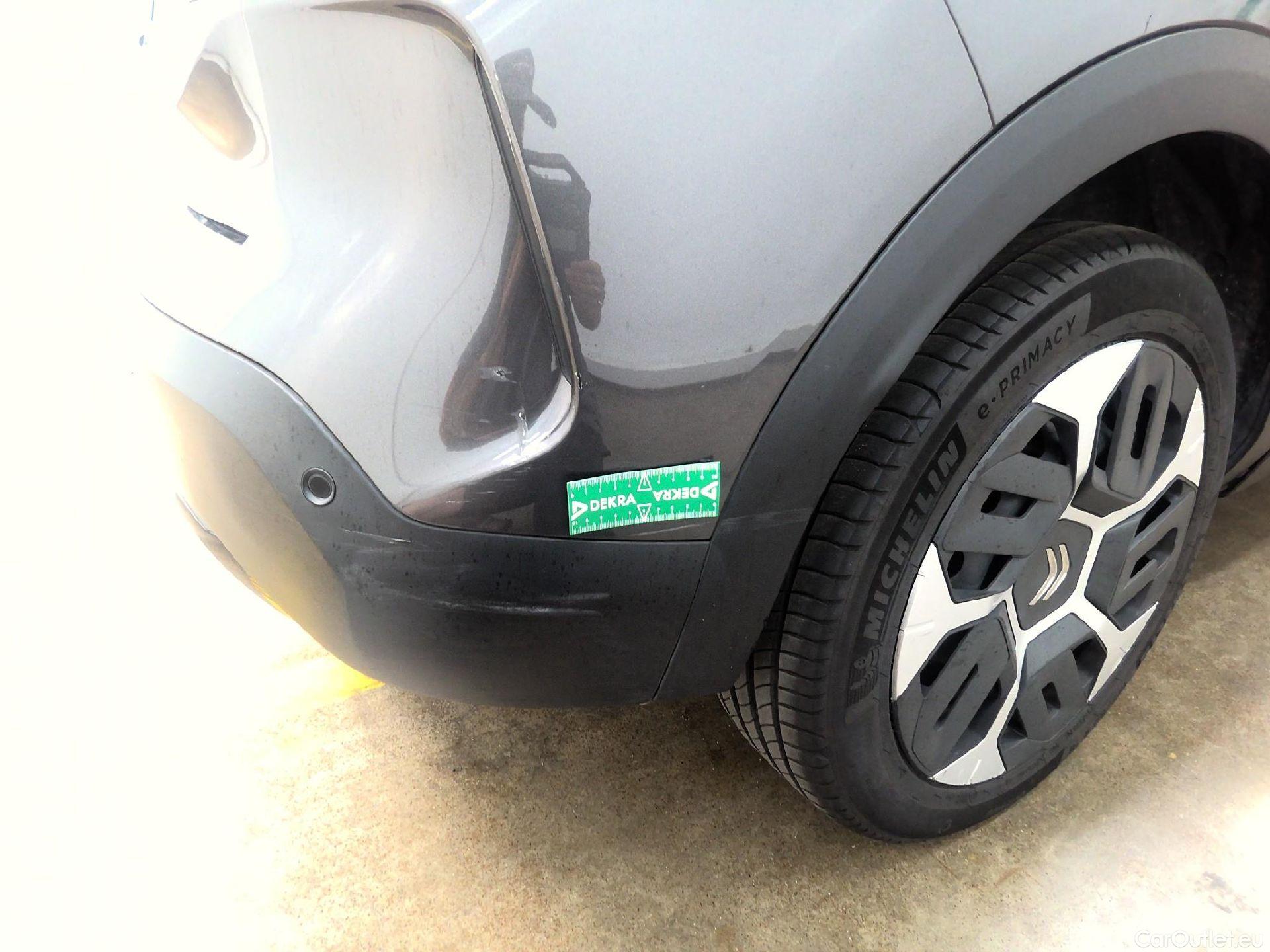  Citroen  C4  Berline Feel 1.2 PureTech 130CV BVA8 6E #16