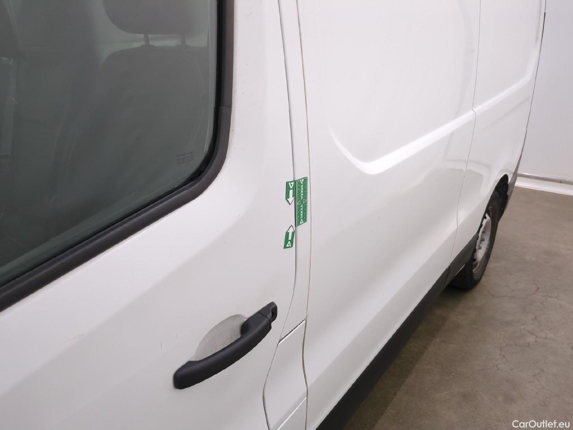  Renault  Trafic RENAULT  / 2021 / 4P / Fourgon tôlé FG GCF L2H1 3T Blue dCi 130 #81