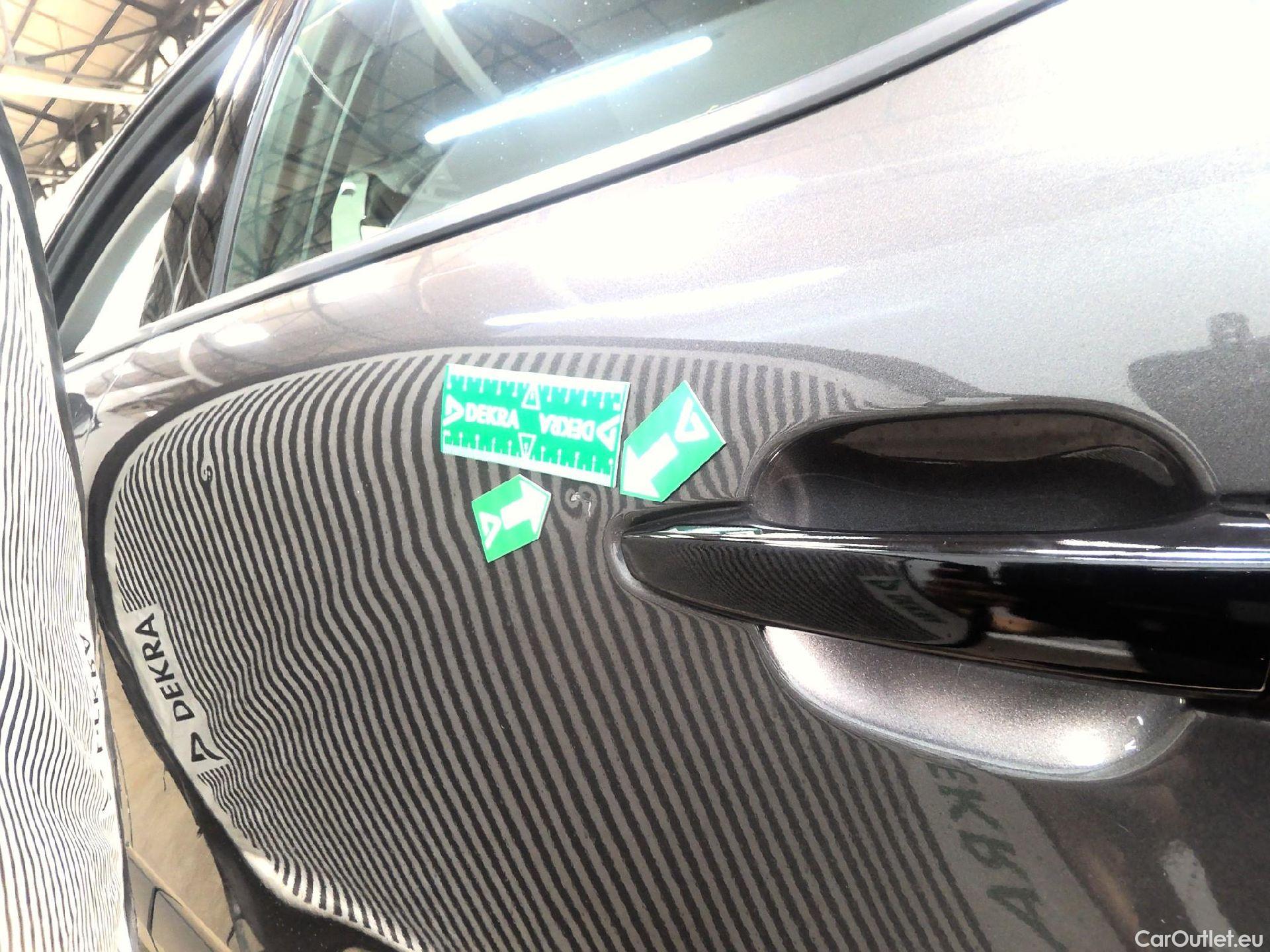  Citroen  C4  Berline Feel 1.2 PureTech 130CV BVA8 6E #9