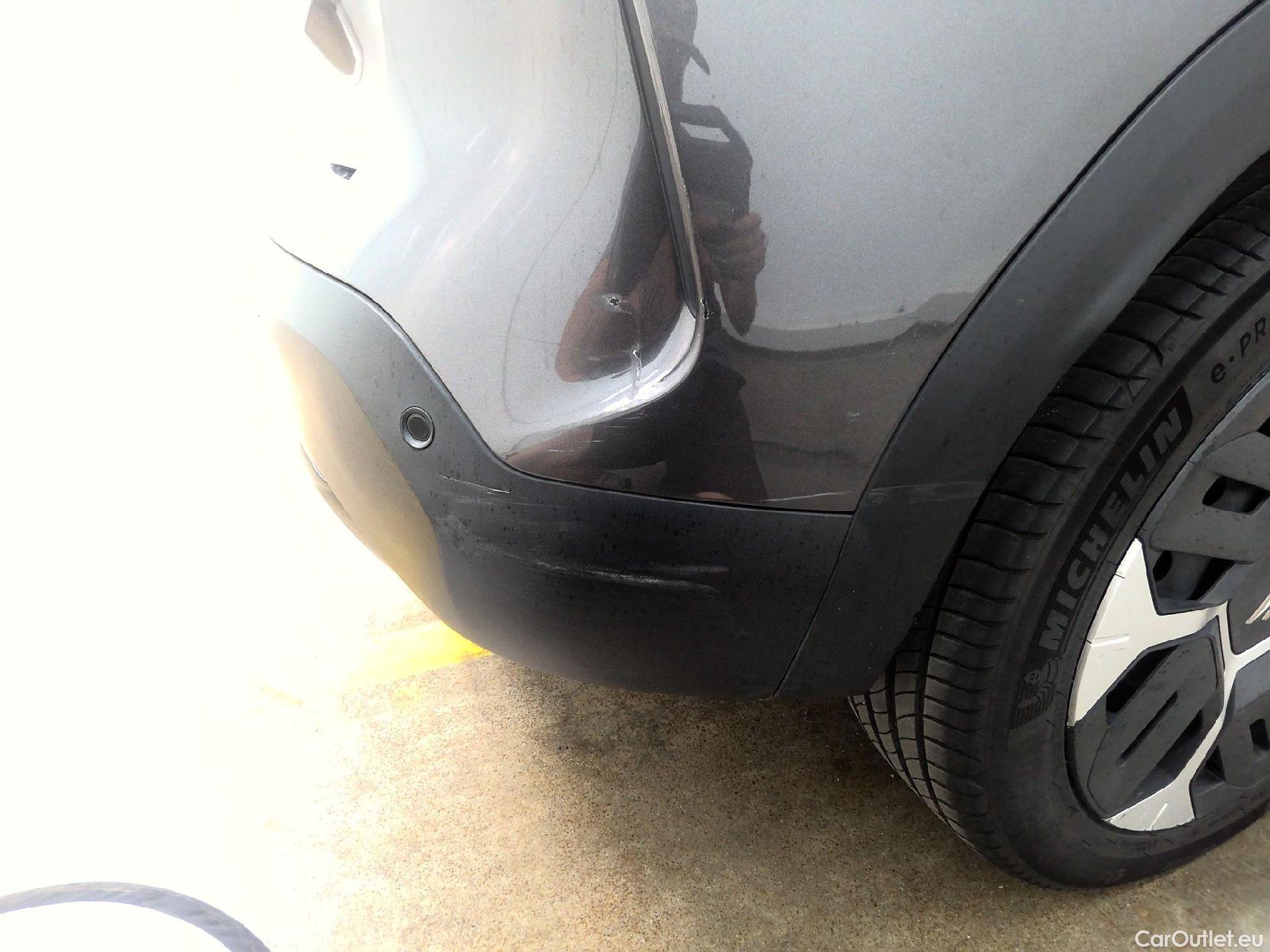  Citroen  C4  Berline Feel 1.2 PureTech 130CV BVA8 6E #19