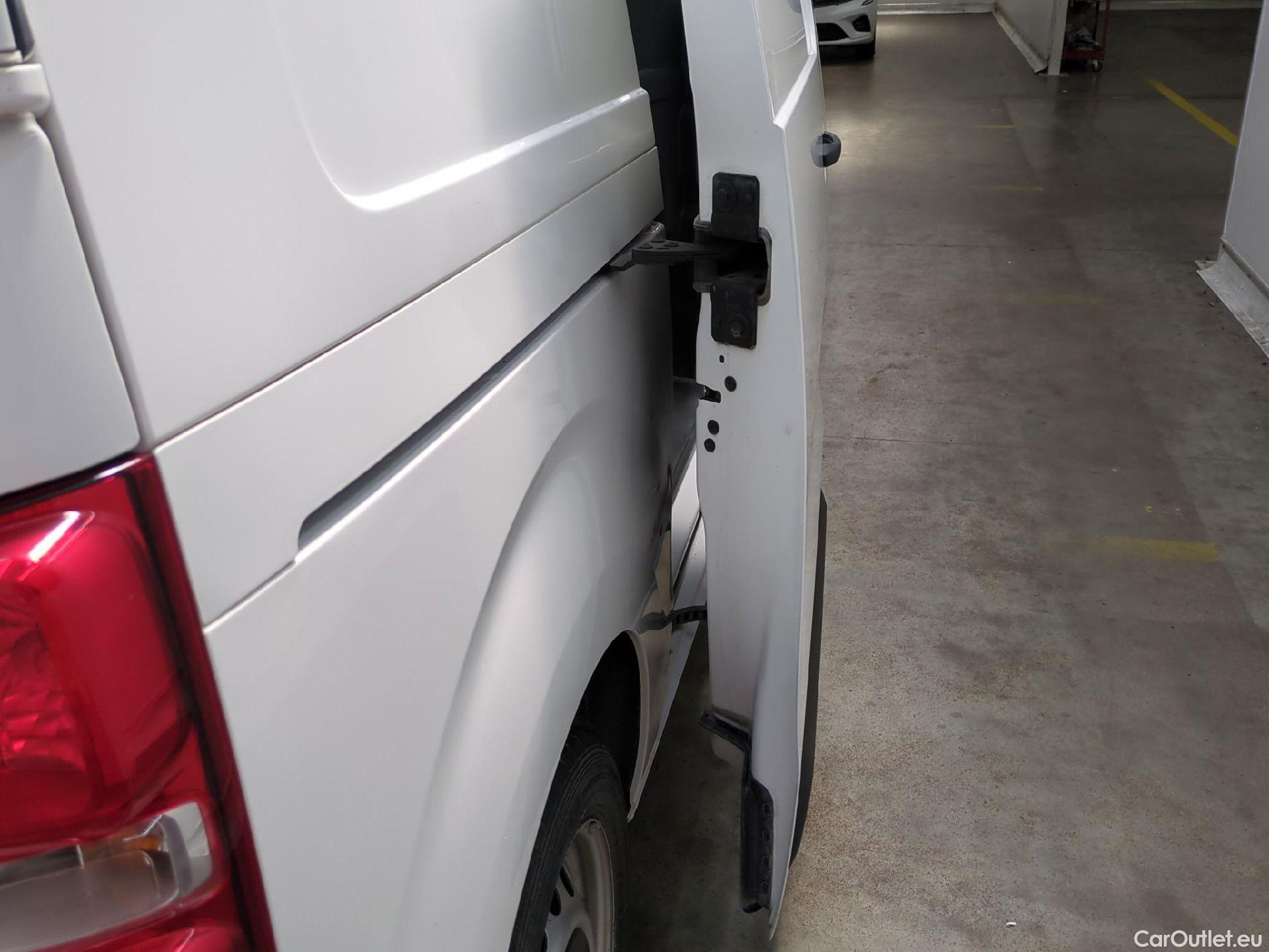  Peugeot  Expert  Fourgon Grip L2 2.0 HDi 120CV BVM6 E6dT #23