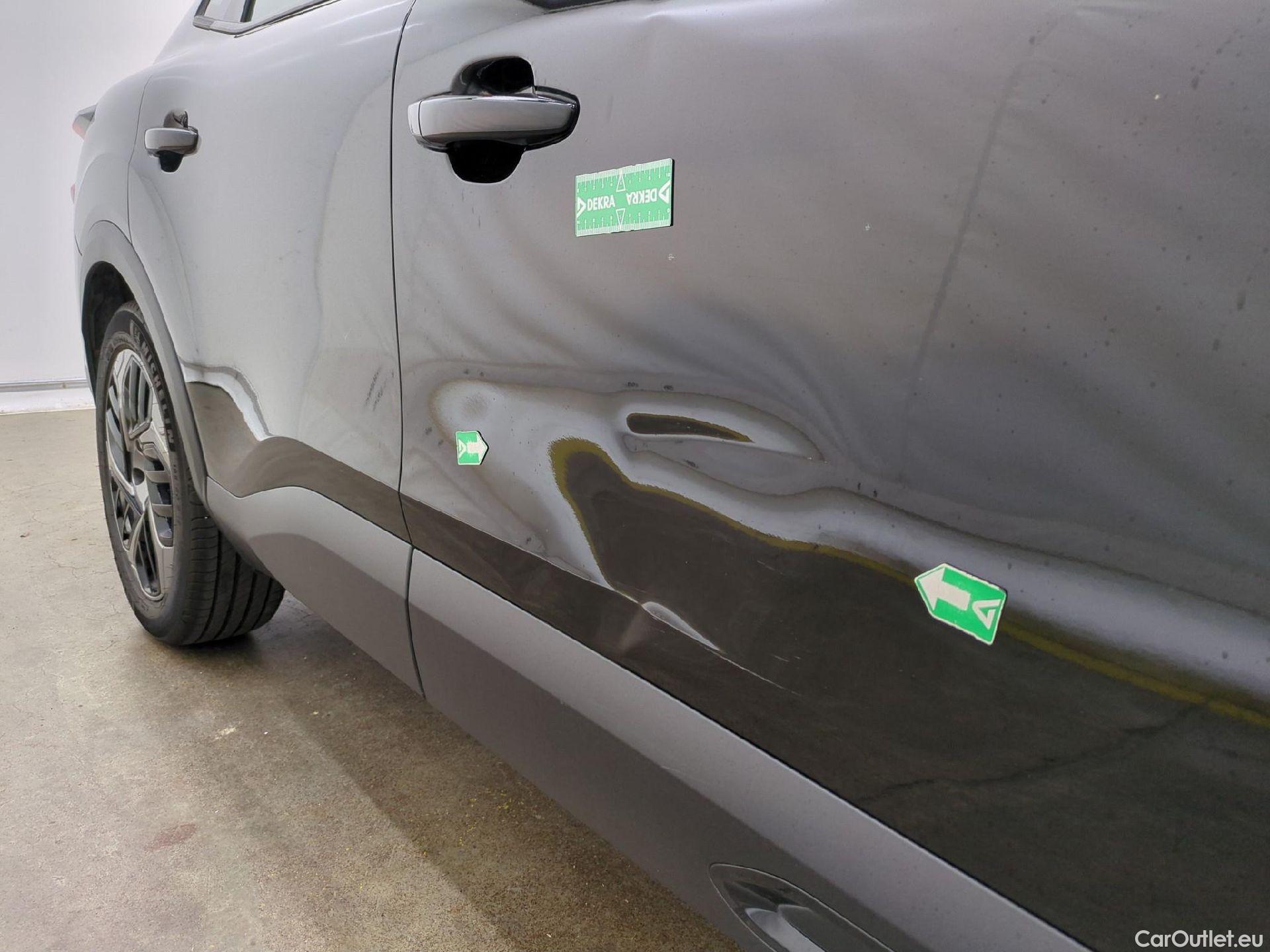  Citroen  C4 CITROEN  X / 2022 / 4P / Berline PureTech 130 S&S EAT8 Feel Pack #24