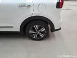  KIA  Niro KIA  / 2019 / 5P / BERLINA 1.6 PHEV GDI STYLE DCT #68