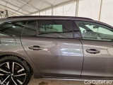  Peugeot  508 PEUGEOT  SW / 2018 / 5P / STATION WAGON HYBRID 225 GT SW E-EAT8 #43