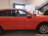  Porsche  Cayenne PORSCHE  / 2017 / 5P / SUV 3.0 V6 E-HYBRID #30