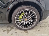  Porsche  Cayenne PORSCHE  / 2017 / 5P / SUV 3.0 V6 E-HYBRID #17