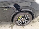  Porsche  Cayenne PORSCHE  / 2017 / 5P / SUV 3.0 V6 E-HYBRID #39