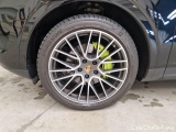  Porsche  Cayenne PORSCHE  / 2017 / 5P / SUV 3.0 V6 E-HYBRID #85