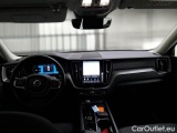  Volvo  XC60 VOLVO  / 2021 / 5P / SUV T6 PLUG-IN AWD AUTO CORE #3