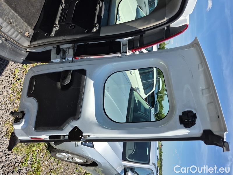  Renault  Kangoo  2 (2008)  1.5BdCi 95 Zen 5d #8
