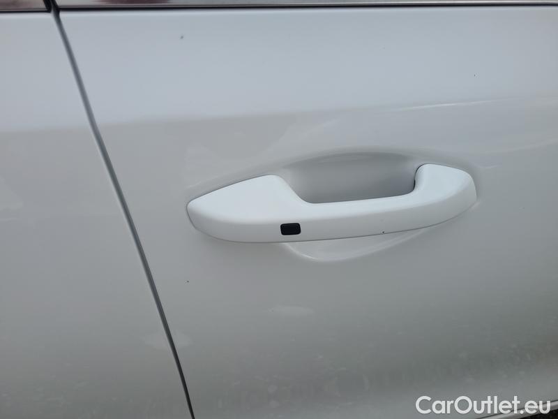  KIA  Cee'd Ceed  (CD) (2018->) Ceed SW 1.5TGDI 118 GT Line AT #18