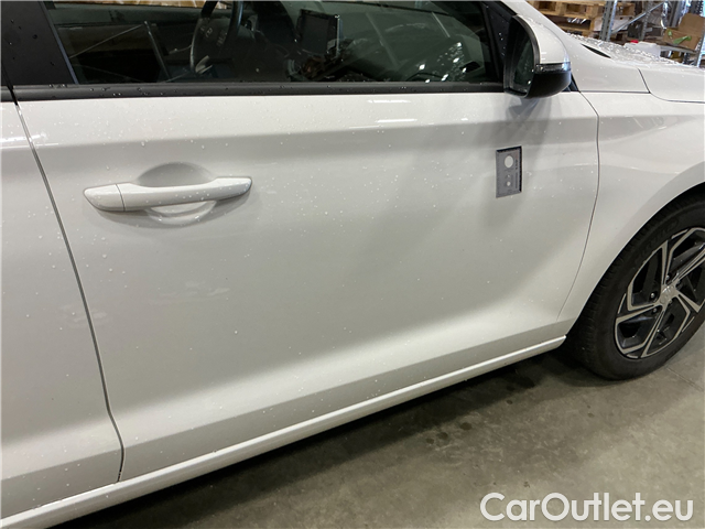  Hyundai  i30  kom.1.0TGDI Family Comf #2