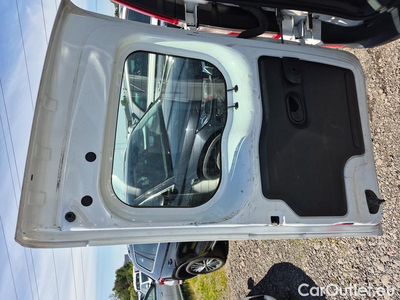  Renault  Kangoo  2 (2008)  1.5BdCi 95 Zen 5d #18