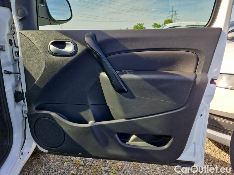  Renault  Kangoo  2 (2008)  1.5BdCi 95 Zen 5d #27