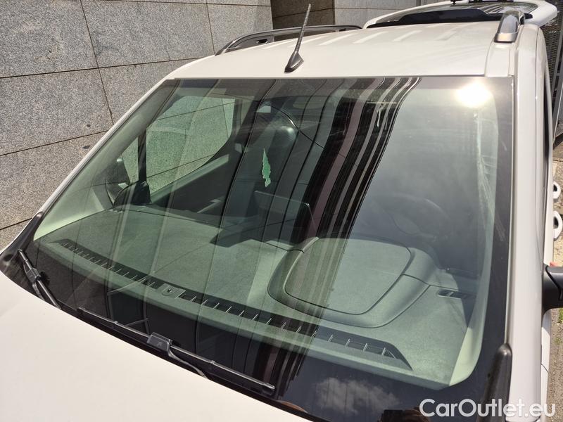  Opel  Combo  Life (E)  (2018) Com.L.1.5D 96 Elegance Plus 5d #1