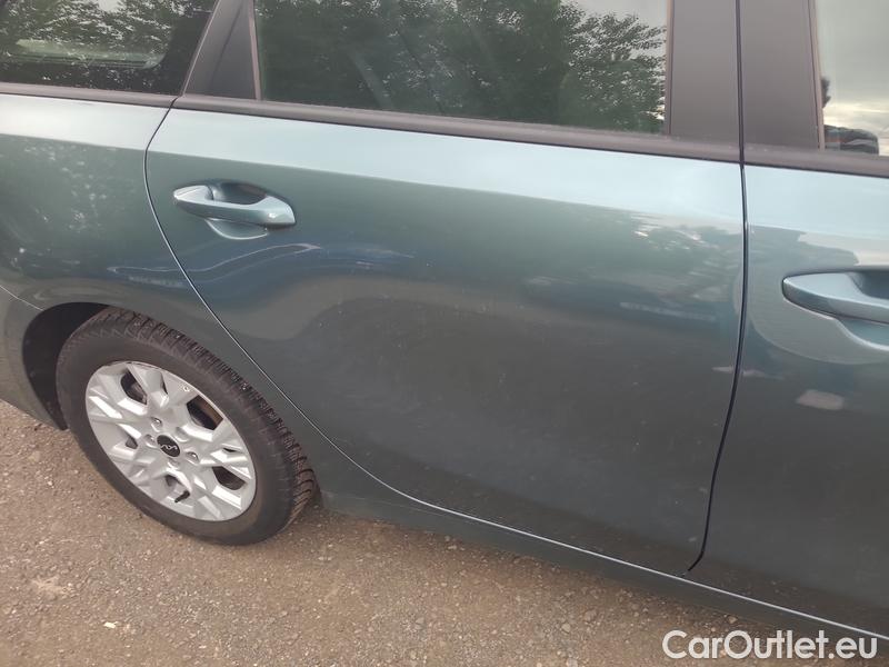  KIA  Cee'd Xceed (2019) Ceed SW 1.5 T-GDI 118 Spin AT #20