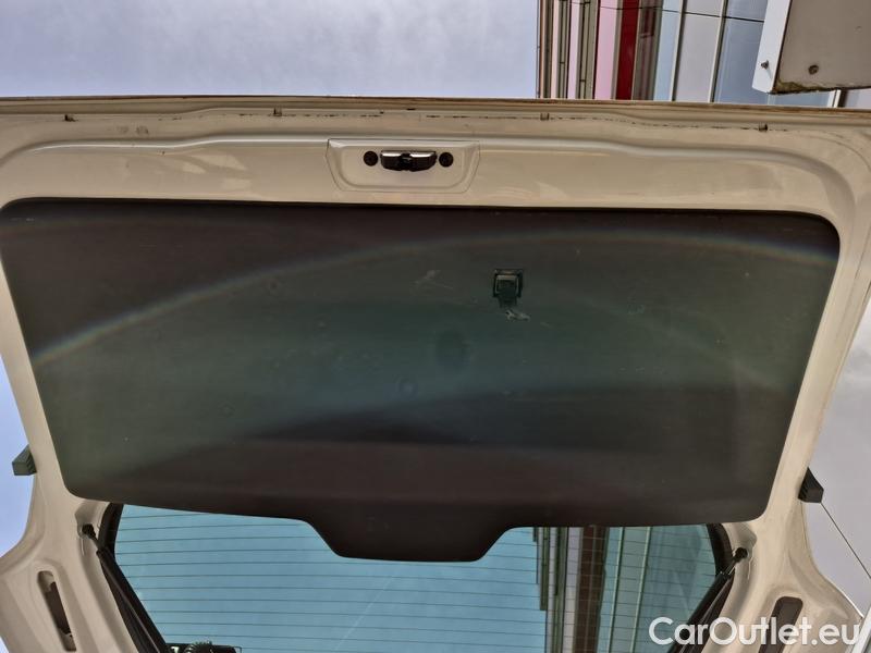  Opel  Combo  Life (E)  (2018) Com.L.1.5D 96 Elegance Plus 5d #12
